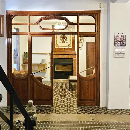 Casa La Vall Bed & Breakfast *