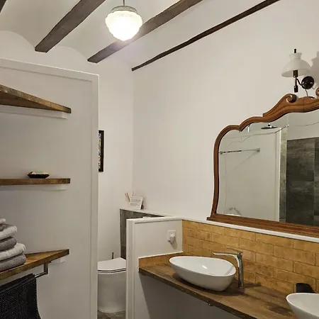 Casa La Vall 3*